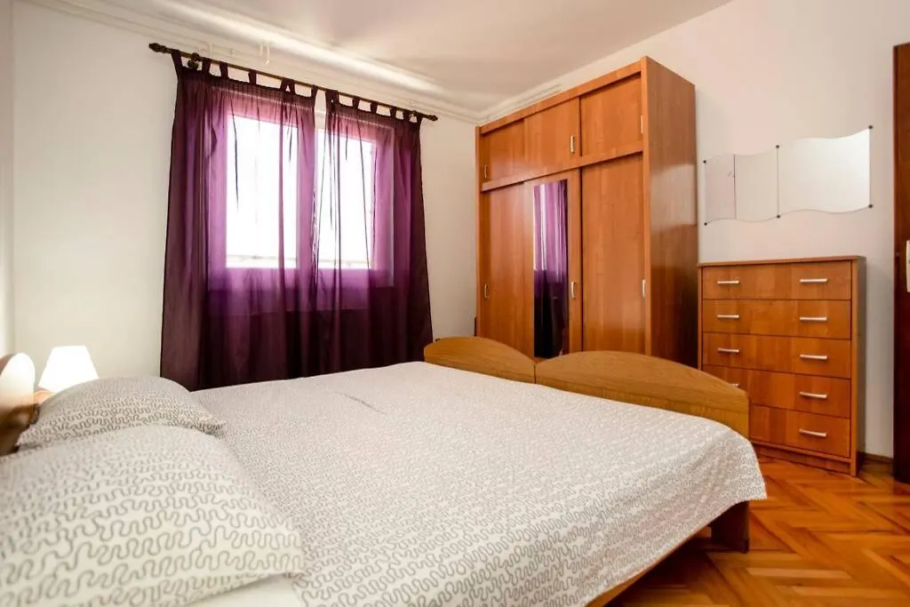 Herak - Smoljan Rovinj Croatia